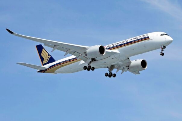 Singapore Airlines vliegtuig in de lucht