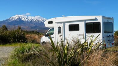 Maui River camper staat geparkeerd bij Tongariro National Park