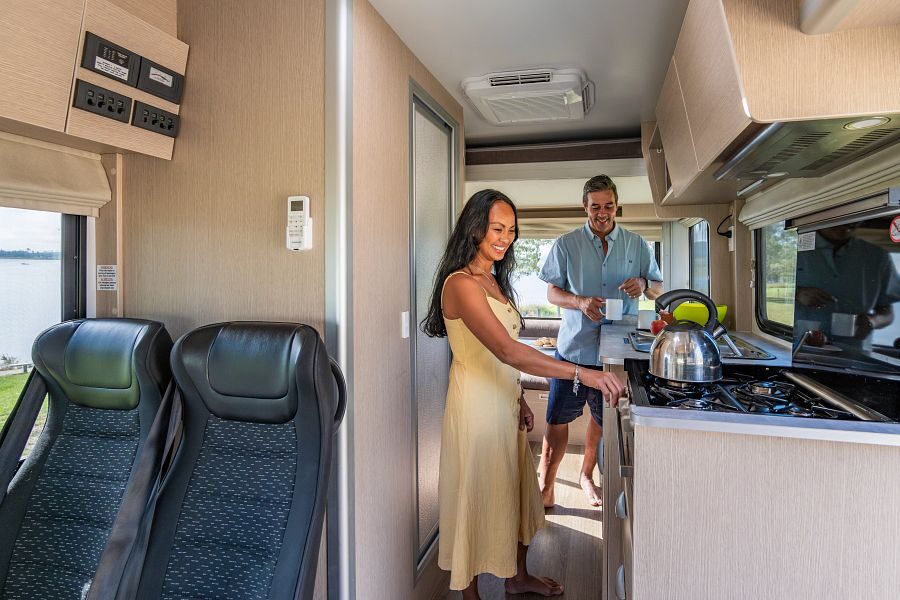 Apollo Euro Quest interieur