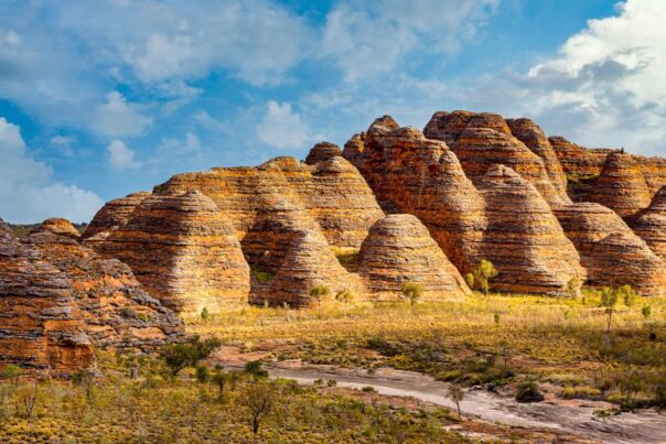 Bijenkorf achtige rotsen in Purnululu ofwel Bungle Bungles National Park